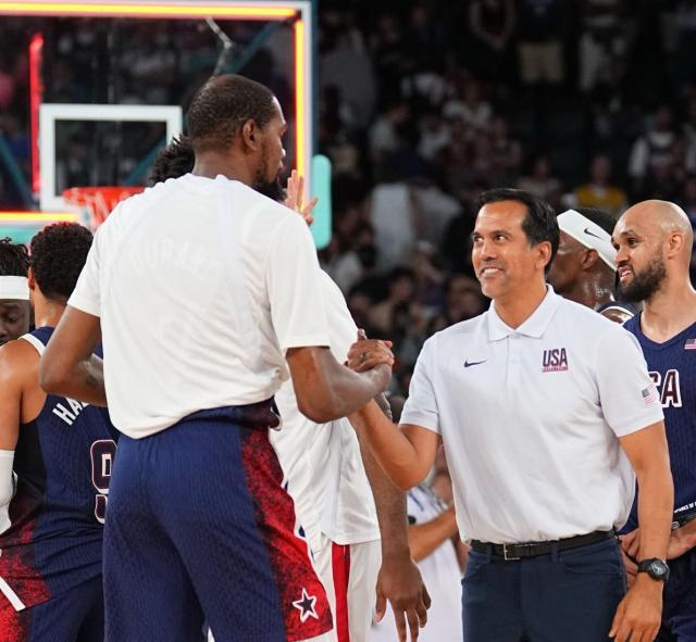 九游电脑版-KD继续请战2028年奥运会 斯波：他愿意来很了不起！