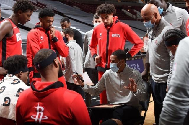 1615467286083033275.jpg 5fe646ebad001.jpg